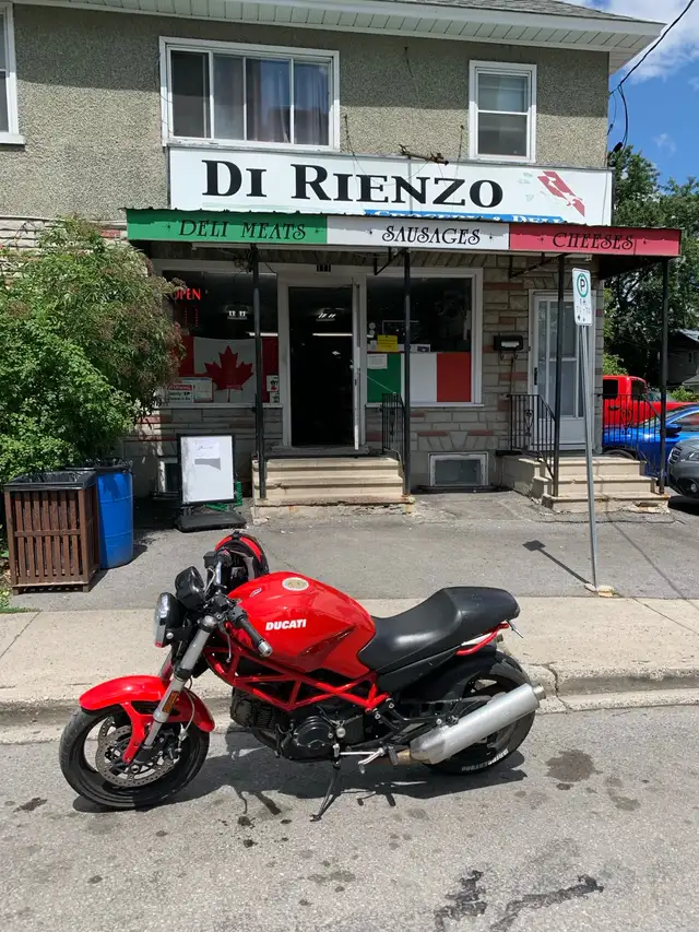 Ducati monster 695 2007  in Street, Cruisers & Choppers in City of Montréal - Image 4