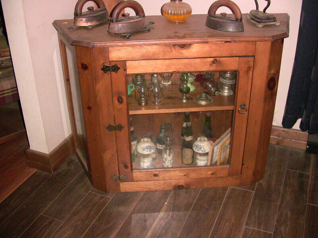 FOR SALE HAND MADE BEAUTIFUL PINE CABINET in Hutches & Display Cabinets in Belleville