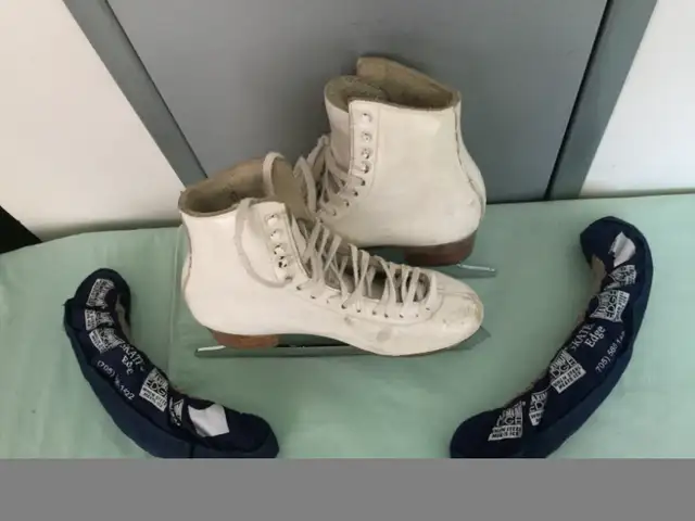 Ladies SP-Teri Pro Leather Figure Skates + Ace Blade - Size 6B in Skates & Blades in City of Toronto - Image 3