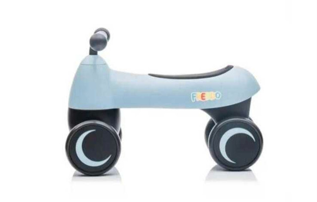 Freddo 4 wheels Baby Balance Bike 12 to 36 months in Kids in Oshawa / Durham Region