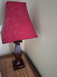 Lampe de chevet et de table en bois
