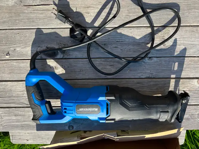 Corded reciprocating saw in Power Tools in Markham / York Region - Image 4