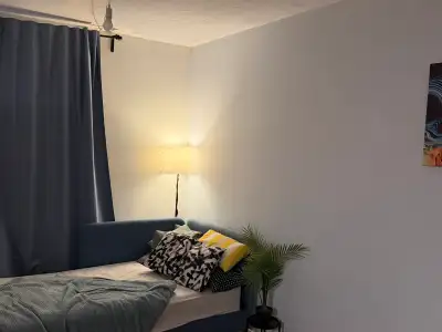 Cozy Shared 1 Bedroom Unit for FEMALE ONLY, only 1 punjabi female is living in the apartment. Locati...