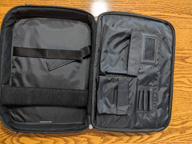 COMPUTER CARRYING BAG dans Accessoires pour portables  à Red Deer - Image 2