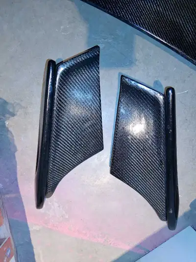 15-23 mustang trunklid spoiler Cervini style paintable carbon fiber unique $300 price negotiable Can...