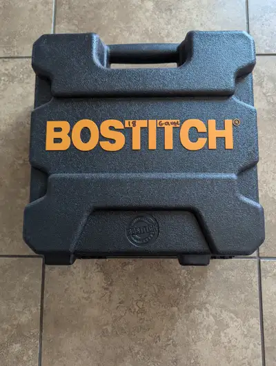 - Pneumatic. - Lightly used for home renovations. In excellent condition. - Pickup in Tuscany NW onl...