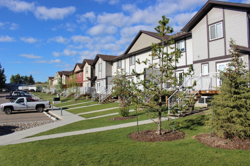 TOWNHOUSE COMING SOON! AVAILABLE BEGINNING OF JULY 2023! Long Term