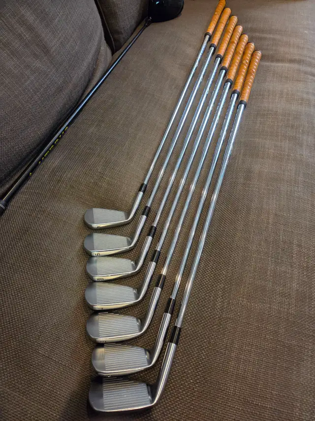 TaylorMade P7-MC Golf Clubs PW - 4i Right Hand in Golf in Hamilton - Image 5