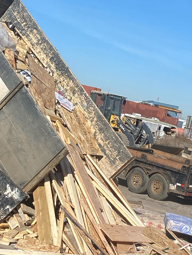 JUNK REMOVAL AND DEMOLITION SERVICES in Cleaning & Housekeeping in Edmonton