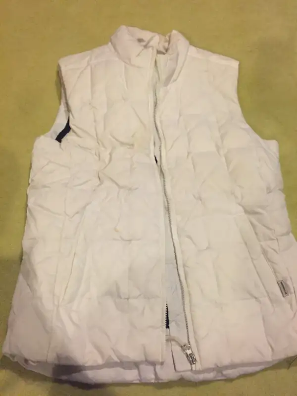 WOMEN'S WHITE MONDETTA SPORT DOWN VEST - MED62863271884034124