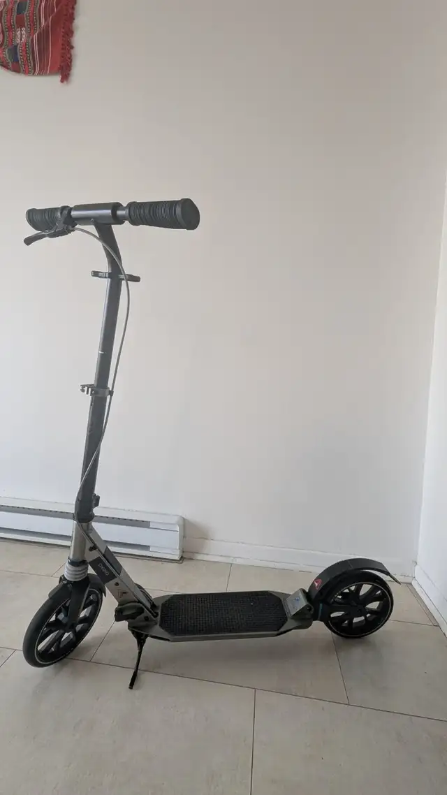 Trottinette à vendre in Toys & Games in City of Montréal - Image 6