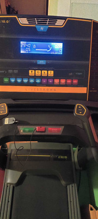 LiveStrong LS10. 0T treadmill 