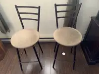 Deux chaises comptoir