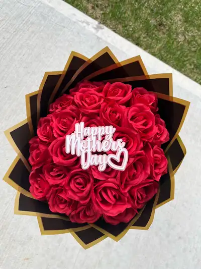 READY FOR PICK UP OR DELIVERY! Offer Mom something unique and timeless this year with this bouquet o...