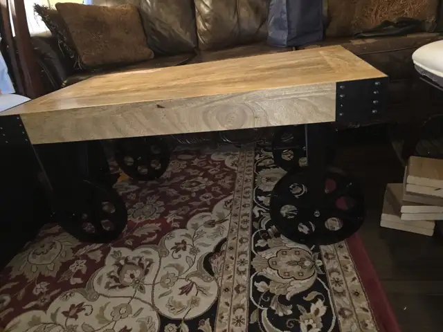Antique Handmade Wooden Mango Wood Coffee Table With Wheels  in Coffee Tables in Oakville / Halton Region - Image 7