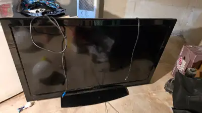 INSIGNIA TV, View more