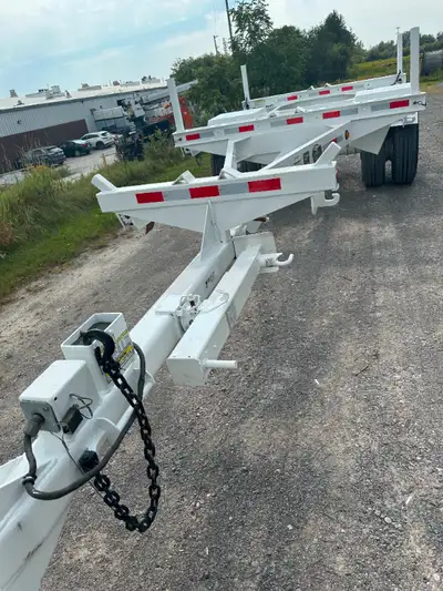 We've got multiple 50' Single Axle Pole Trailers for Sale. GVWR/GAWR 15,000lbs 255/70 R 22.5 Tires W...