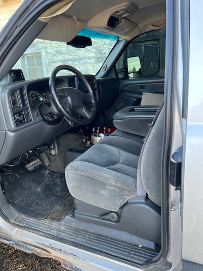 2005 Chevy 2500 HD Extended Cab