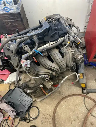 I have for sale a 2.4 4 cyl engine out of a 2015 Kia Optima (Sonota )hybrid 200000km on it $500 fits...
