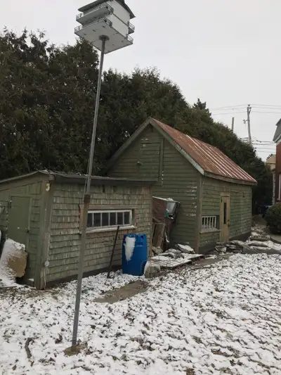 Land space lot bldg, laneway part of house wanted, View more