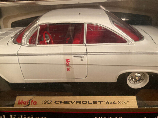 1962 CHEVROLET BEL AIR DIE CAST MODEL CAR dans Art et objets de collection  à Laval/Rive Nord - Image 4