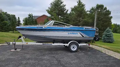 One-Owner, meticulously cared for, professionally winterized, runs great! Bimini top, brand-new wint...