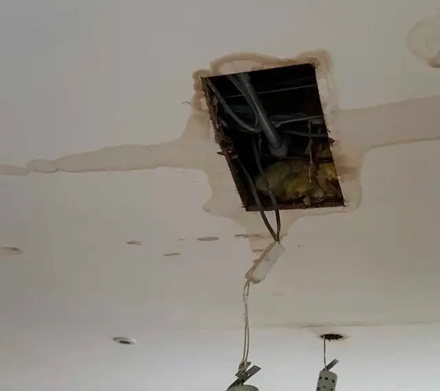 Frozen Pipes, Basement Floods, Ceiling Leaks Emergency Service in Renovations, General Contracting & Handyman in Kitchener / Waterloo - Image 6