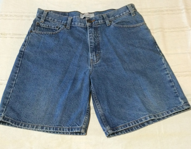 Paire de Jeans Short LEVY' STRAUSS...Neuve jamais porte Size 36 dans Hommes  à Saint-Hyacinthe