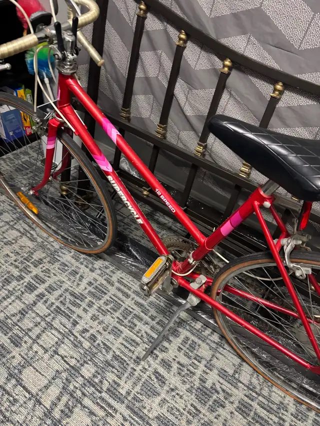 vintage bike  in Road in City of Toronto - Image 3