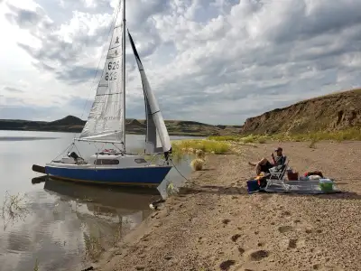 Siren17 built byVandestadt & McGruer Ltd, Owen Sound, Ontario. The Siren 17 was a very successful mi...