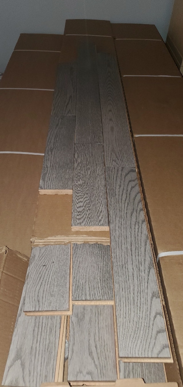 Bois franc 3 1/4 gris chene 660p2 / 660sqft hardwood floor oak