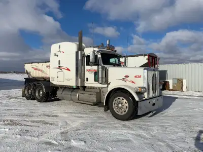 2018 Peterbilt 389s, One owner, very well maintained. Decals will be removed. Paccar MX 13, 510HP, 1...