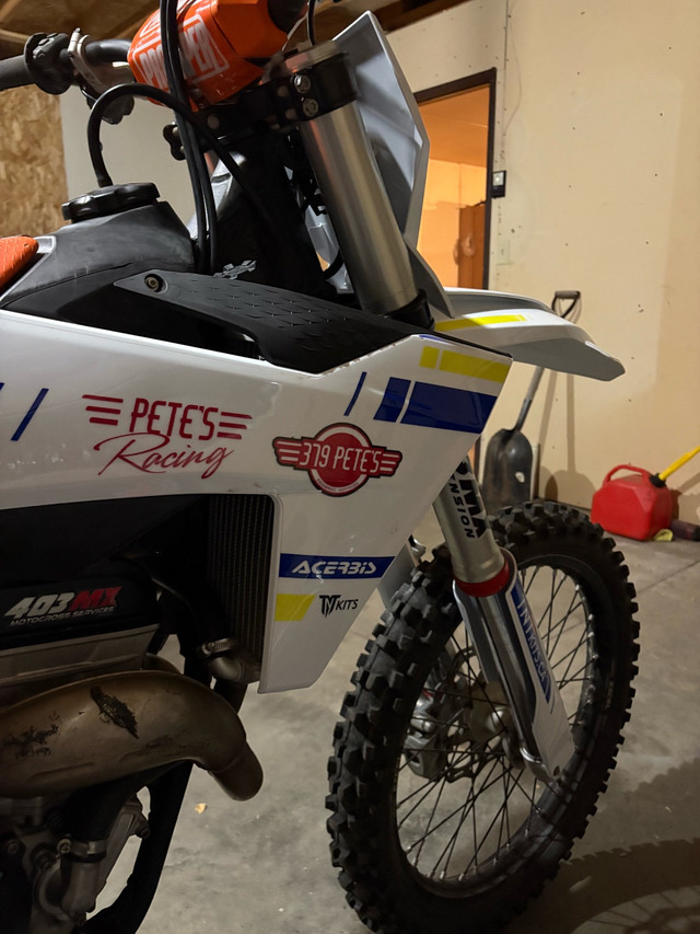 sxf250 2023 in Dirt Bikes & Motocross in Red Deer - Image 3