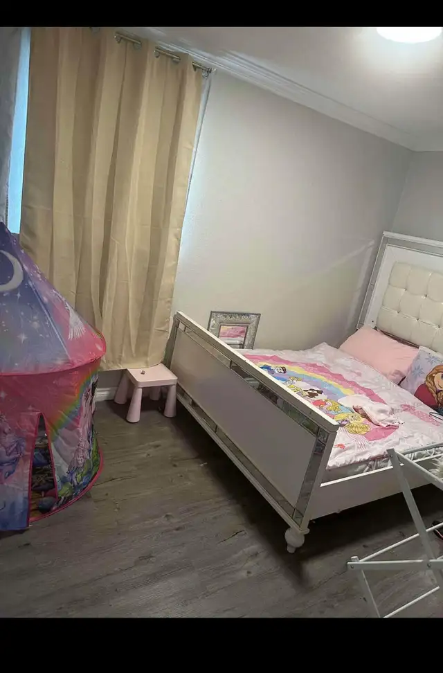 Private and sharing room in Long Term Rentals in Mississauga / Peel Region - Image 8