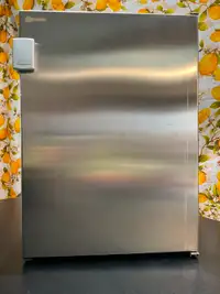 Stainless refrigerator, marine/RV, 12V DC