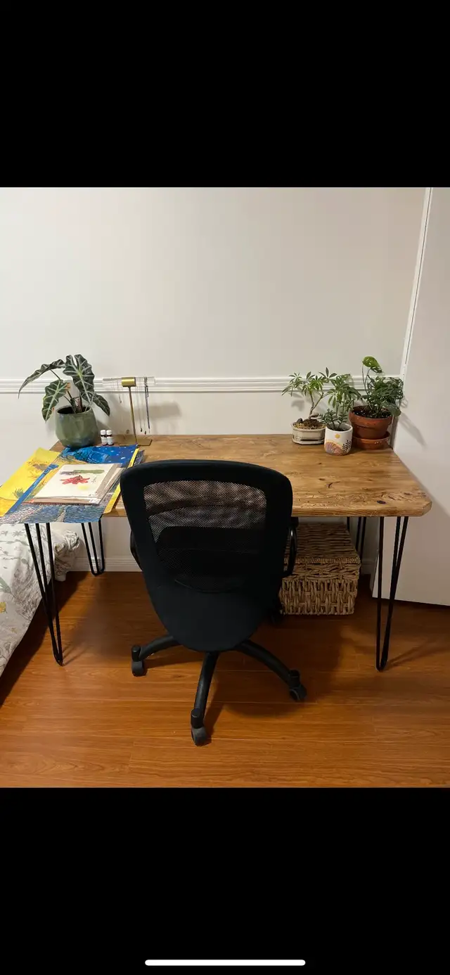 Live Edge and Epoxy Desks! in Desks in Stratford - Image 7