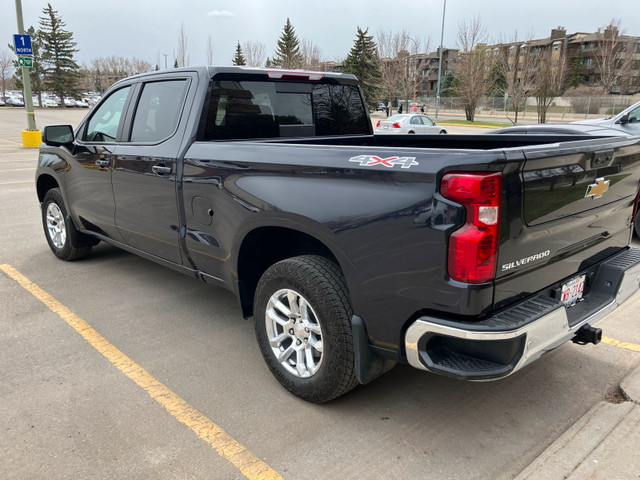 2022 Chevrolet Silverado 1500 4 x 4 Crew Cab 6’6” Box  in Cars & Trucks in Calgary - Image 3