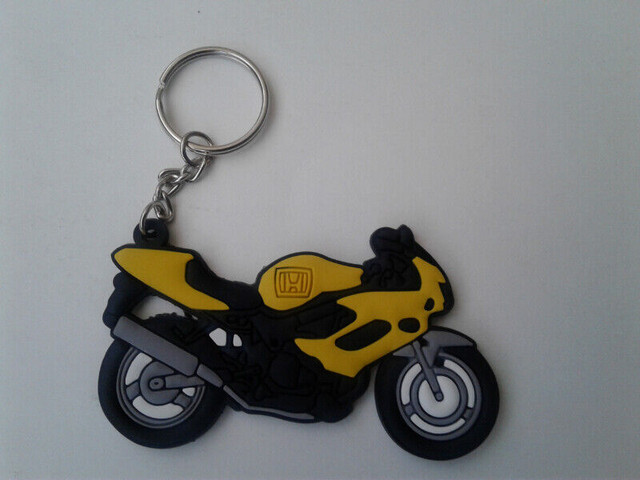 BRAND NEW Honda Keychains 1000rr 954rr 929rr 600rr f4i f4 cbr in Other in Mississauga / Peel Region - Image 2