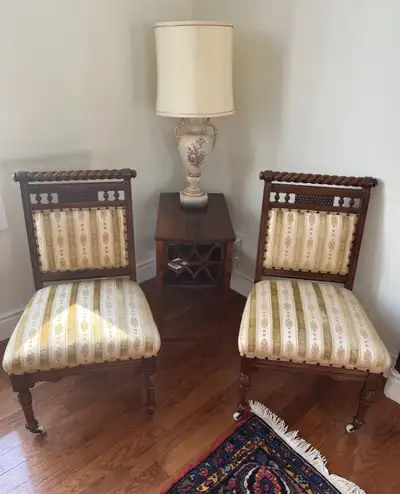 Antique 5 Piece Parlour Set & Lamp, View more