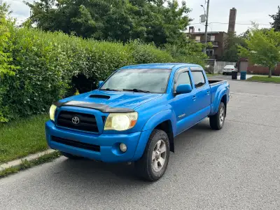 I am selling a Toyota Tacoma. It is in good condition, has no rust. The frame has new brakes. The ca...