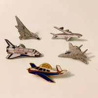 Vintage Lot of 5 Aircraft Beechcraft Boeing Space Shuttle Pins