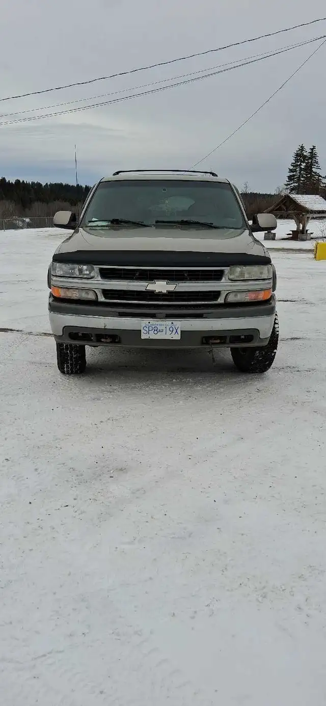 Chevy suburban 2500 in Cars & Trucks in 100 Mile House - Image 4
