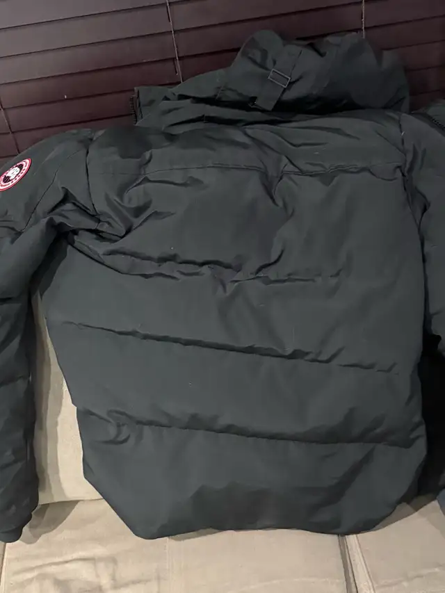 Canada Goose MacMillan Parka in Men's in Calgary - Image 5