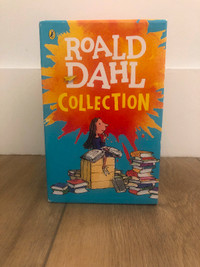 Pack of Roald Dahl books