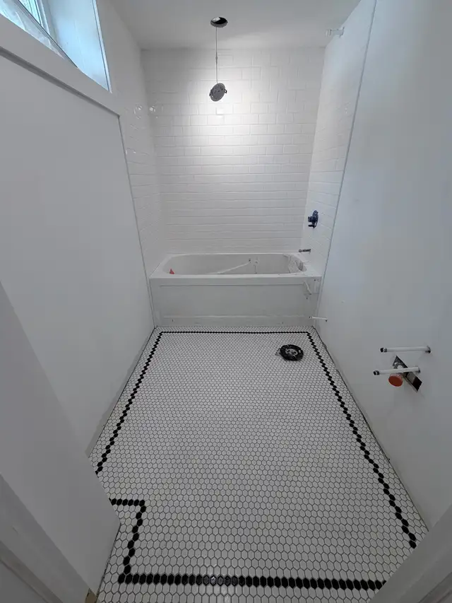 TILE SETTER537087605715783689