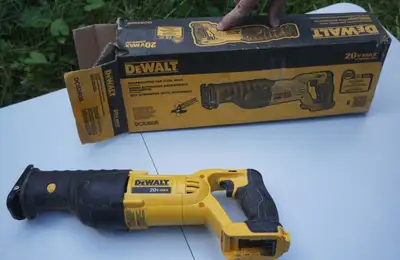 Lot d'outils d'une valeur de 3200$ à laisser pour 1500$, View more