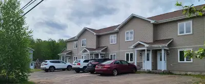 Rent for July 01, Townhouse in Evergreen, Moncton