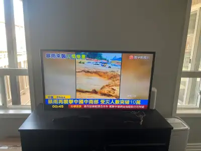 40’ Samsung smart TV, View more