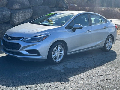 2018 Chevrolet Cruze LT -- ONLY 31000 KM'S -- SHOWROOM CLEAN!