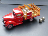 Danbury Mint - 1:24 scale - 1938 Ford Budweiser Delivery Truck